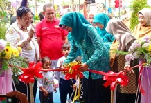 Bunda Sinta Resmikan Taman Anak Sejahtera di Lombok Barat