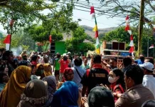 Jaksa Dompu Diludahi-Dipukuli Warga saat Geledah Kantor Desa Tekasire