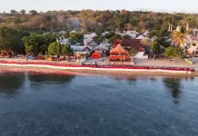 HUT ke-81 RI, 81 Meter Semangat Merah Putih Membentang di Pulau Moyo