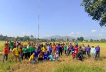 Karyawan RRI Mataram Gelar Gotong Royong di Kompleks Pemancar Tegal