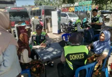 Biddokkes Polda NTB Gelar Bakti Kesehatan Gratis untuk Warga Desa Sade