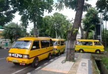 Bemo Kuning Perluas Akses Pelajar Mataram