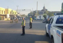 Satlantas Polres Bima Kabupaten Hadir di tengah Padatnya Arus Pagi