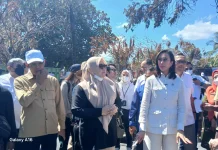 Didatangi Menpar, Warga Sade Minta Rekonstruksi Tetap Pertahankan Adat