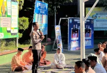 Polsek Selaparang Beri Edukasi Hukum ke Guru dan Siswa SMAN 5 Mataram