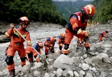 20 Ribu Personel Dikerahkan Tangani Banjir Bandang Nepal-Tibet