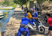 Binmas Perairan, Satpolairud Polres Bima Sambangi Warga Pesisir