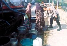 Krisis Air di Bukit Korea, Polresta Mataram Kirim Pasokan 5.000 Liter