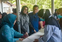 Alat Posyandu Banyak Rusak, Gubernur Iqbal Janjikan Alat Kesehatan dan Pelatihan