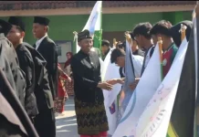 Kepala MAN 2 Mataram Lantik Presiden ORSIMA dan Pengurus 32 Ekskul
