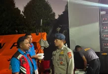 Sat Brimbo Polda NTB Tunaikan Misi Kemanusiaan Pasca Gempa di Ende dan Sikka NTT