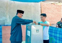 Nyoblos Pilkades Serentak, Bupati Sumbawa Serukan Persatuan
