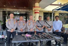 12 Senpi Rakitan Diserahkan Sukarela ke Polres Bima
