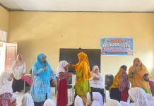 Ibu-ibu Aisyiyah Woha Ubah Cara Pandang Siswa terhadap Sampah