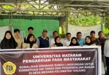 Eco-Drain Unram: Paving Block Berpori Jadi Solusi Kurangi Limpasan Air di Medana