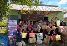 Unram Dampingi Perajin Sukarara Kembangkan Pewarna Alami