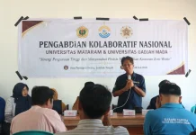 Unram dan UGM Gandeng Warga Awang Wujudkan Pesisir Teluk Awang Zero Waste