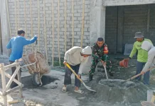 Kepedulian Babinsa Warnai Pembangunan Ponpes Nurul Ibat