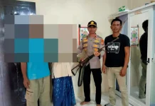 Polsek Wera Terima Penyerahan Senpi Rakitan dari Warga