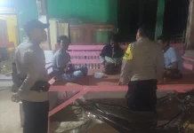 Malam Hari, Polsek Madapangga Polres Bima Sisir Titik Minim Penerangan