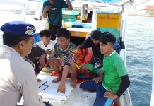 Nelayan di Pelabuhan Sape, Diingatkan Keselamatan Berlayar