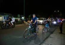 Dekat dan Humanis, Kapolda NTB Giatkan Siskamling Sambil Bersepeda Malam
