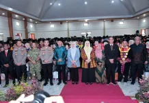 530 Sarjana STKIP Tamsis Bima Dikukuhkan, Wabup Dorong Ini