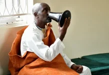 Jurnalis Ini Dinobatkan sebagai Raja Kerajaan Tooro di Uganda