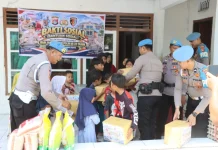 HUT ke-24 Propam, Polres Bima Kota Salurkan Puluhan Paket Sembako
