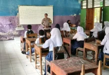 Polsek Woha Sambangi Sekolah, Edukasi Pelajar Cegah Kekerasan dan Narkoba
