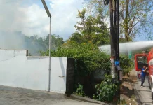 Berpotensi Mengkhawatirkan, Damkarmat Lotim Padamkan Kebakaran Lahan di Rempung