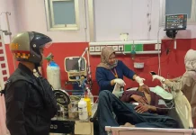 Diduga Mabuk, Dua Pria Dikeroyok Sekelompok Orang