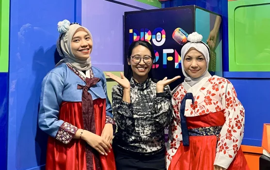 Mencoba Hanbok, Cara Seru Mengenal Tradisi Korea Lebih Dekat