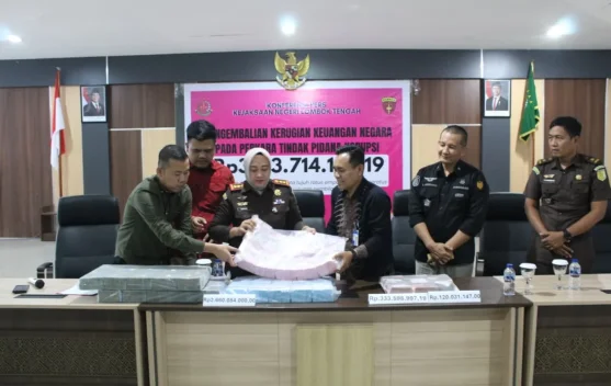 Kejari Lombok Tengah Setor Rp3,1 Miliar Uang Rampasan Korupsi ke Kas Negara