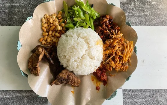 Nasi Bokah, Kuliner Sederhana Khas Lombok yang Murah Meriah