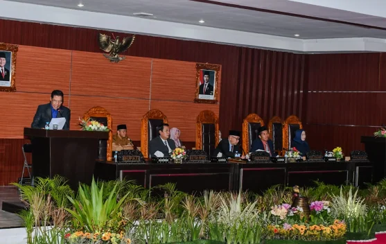DPRD Lombok Timur Setujui Raperda Pertanggungjawaban APBD Tahun 2025