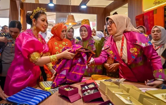 Bidik Pasar Global, Dekranasda NTB Siap Perkuat Pembinaan Perajin