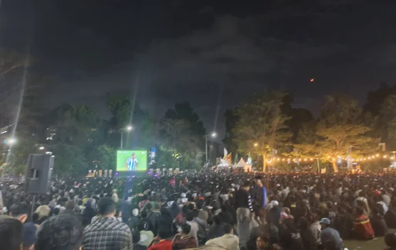 Sembilan Ribu Warga Padati Nobar Final Piala Dunia di Kantor Gubernur NTB