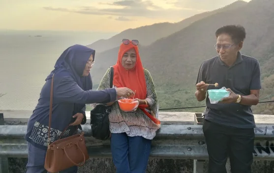 Sunset Puncak Nanga Tumpu Jadi Magnet Wisata Senja di Dompu