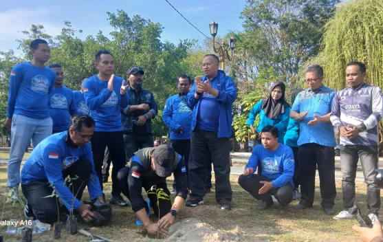 Demokrat Lombok Tengah Gelar Aksi Peduli Lingkungan