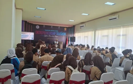 Panggung Inspirasi Bisnis Dorong Pelajar Mataram Ubah Keterbatasan Jadi Peluang