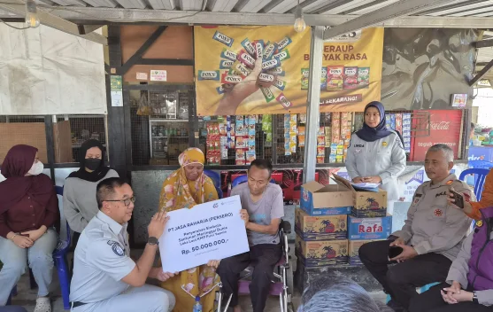 Jasa Raharja Serahkan Santunan untuk Ahli Waris Korban KMP Putri Yasmin