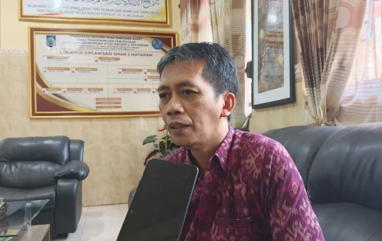 SMAN 2 Mataram Maknai Kemerdekaan lewat Kebersamaan Siswa dan Guru