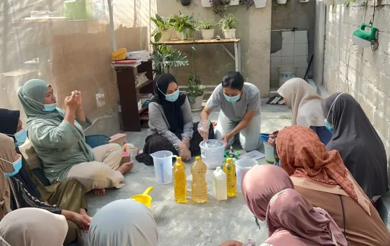 Universitas Bumigora Kembangkan Sabun VCO Berbahan Lokal di KLU