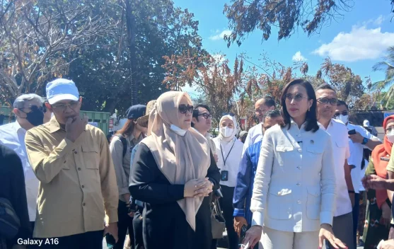 Didatangi Menpar, Warga Sade Minta Rekonstruksi Tetap Pertahankan Adat