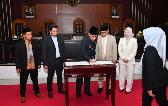 Pemda dan DPRD Lotim Sepakati Perubahan KUA-PPAS 2026