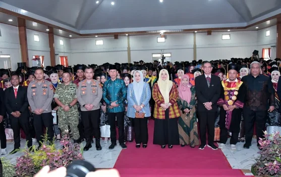 530 Sarjana STKIP Tamsis Bima Dikukuhkan, Wabup Dorong Ini