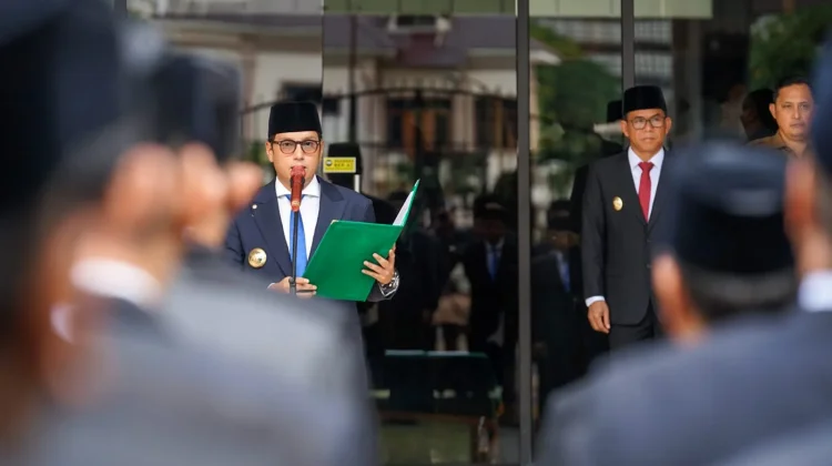 Rico Waas Lantik 213 Pejabat Pemko Medan, Tekankan Integritas