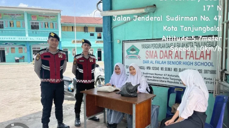 Personel Sat Samapta Polres Tanjungnalai Edukasi Pelajar