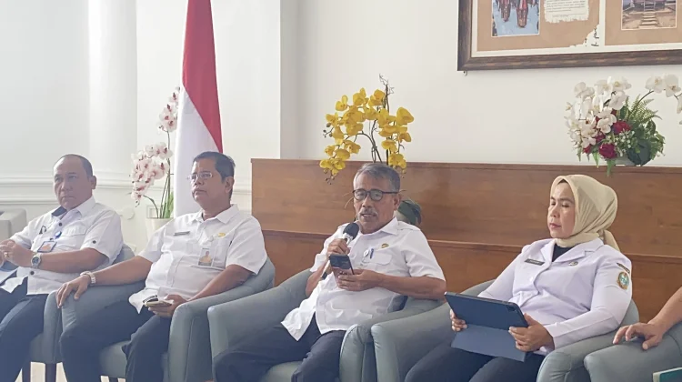 Ribuan Korban Bencana Masih Tinggal di Pengungsian, Pembangunan Huntara Dipercep